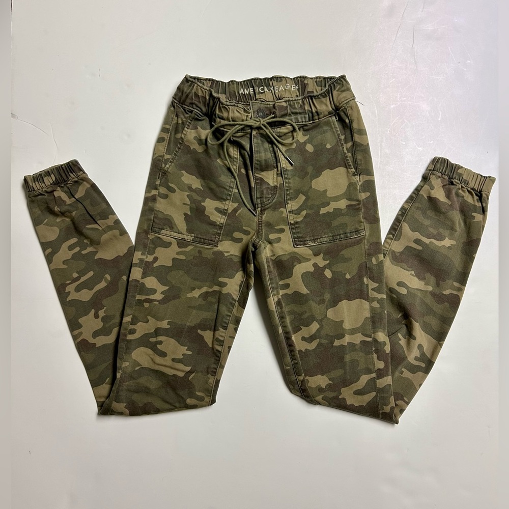 Women’s American Eagle camo jegging jogger